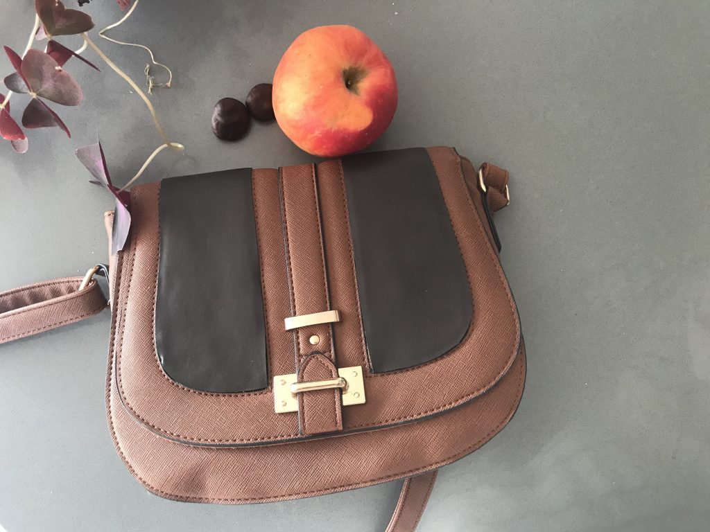 Borsa - recupero - moda sostenibile